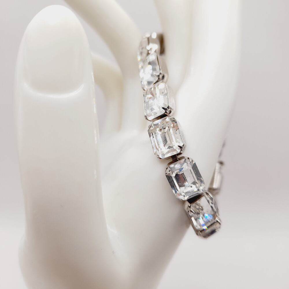 Vintage Weiss Clear Rhinestone Bracelet Rhodium Plate 6.5 Inch 1960s